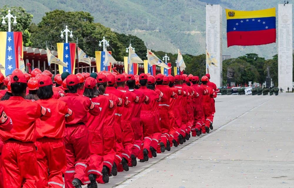 Venezolaner müssen Pässe jetzt mit Petro zahlen