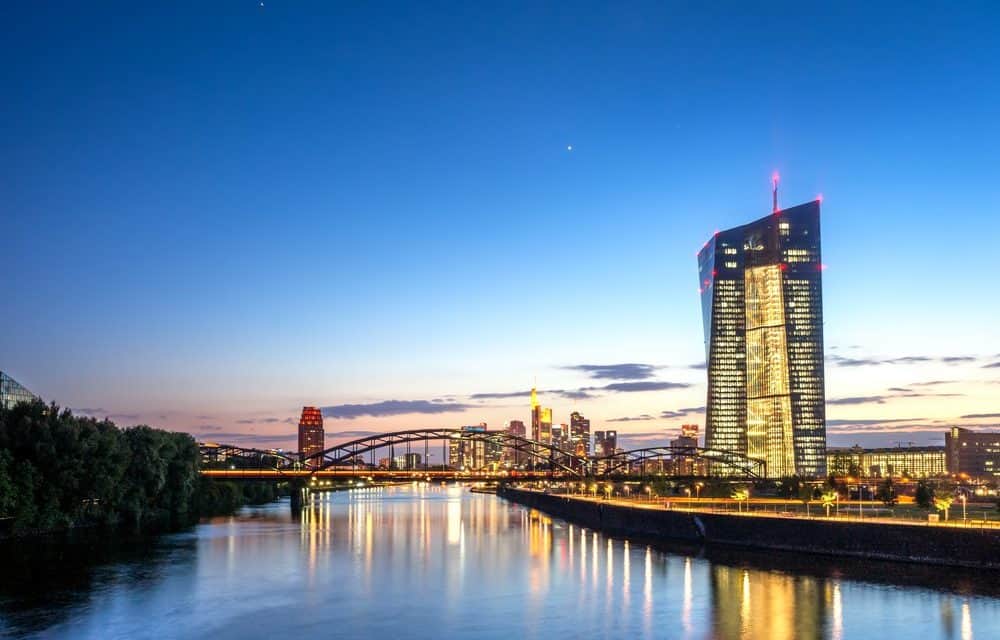 Zentralisierung: Banken erwägen digitale Fiatwährungen