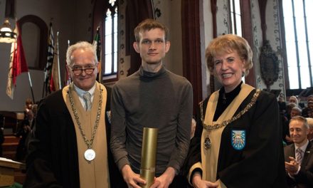 Vitalik Buterin: Ethereum-Erfinder erhält Doktortitel