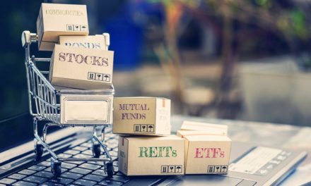 Krypto- und traditionelle Märkte KW01 – Monatliche Rendite von Bitcoin über fast allen Assets