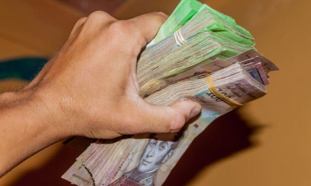 Zwangsadaption: Venezolanischer Journalist lässt sich mit Bitcoin bezahlen