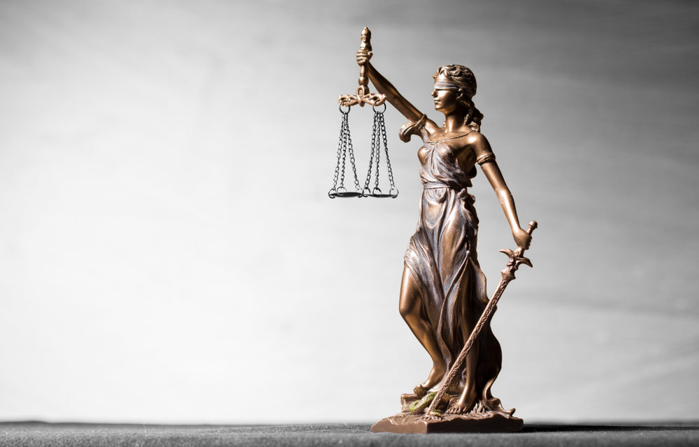 Bitcoin-Betrüger wurden gefasst: 360.000 US-Dollar Strafe