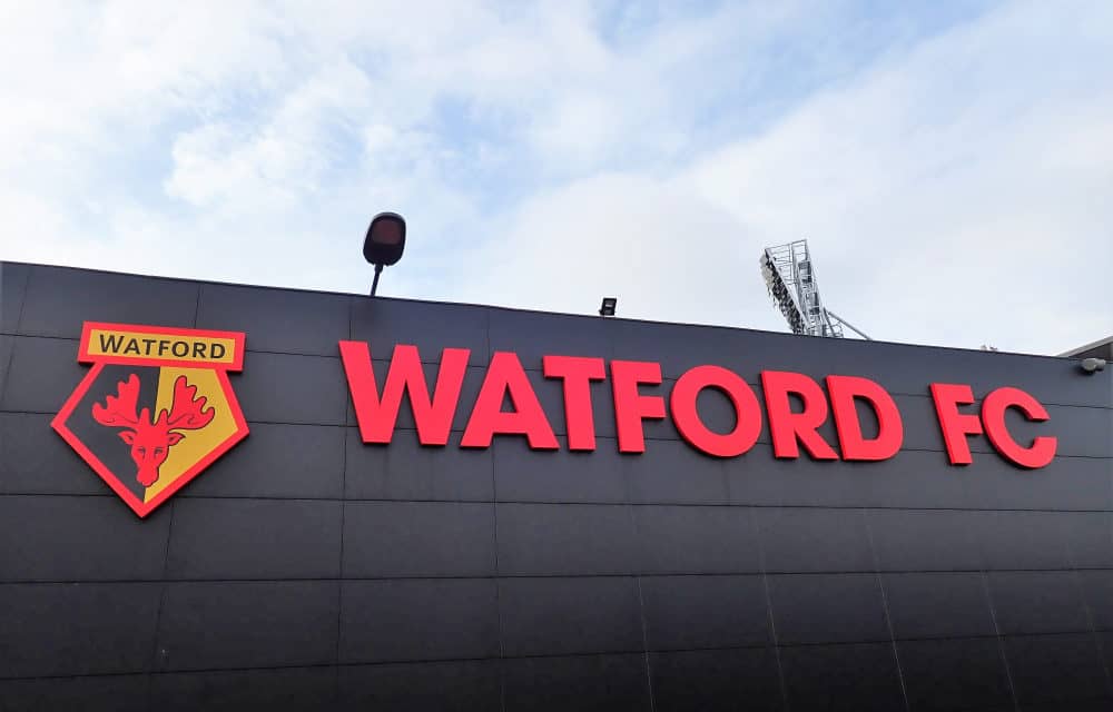 Bitcoin erreicht die Premier League: Bitcoin-Logo ab sofort auf Trikots des FC Watford