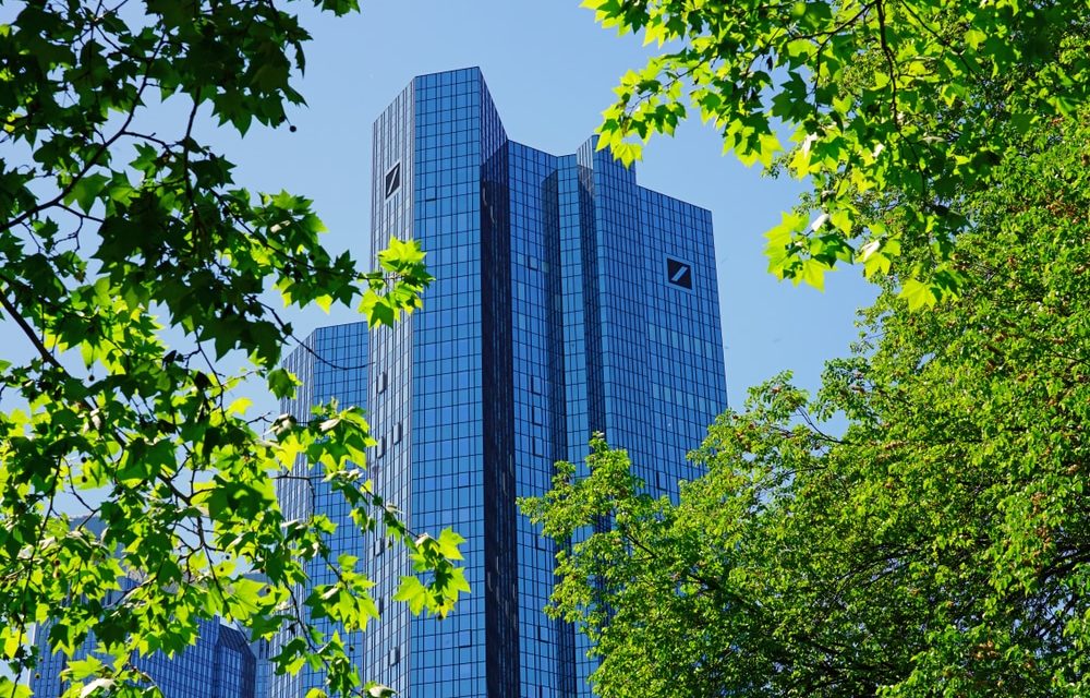 Börsengang: Deutsche Bank soll Bitcoin-Mining-Unternehmen unterstützen