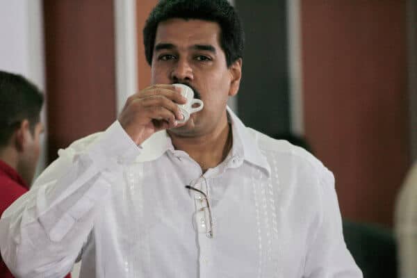 Alle Jahre wieder: Venezuela: Maduro verschleudert Petros zu Weihnachten