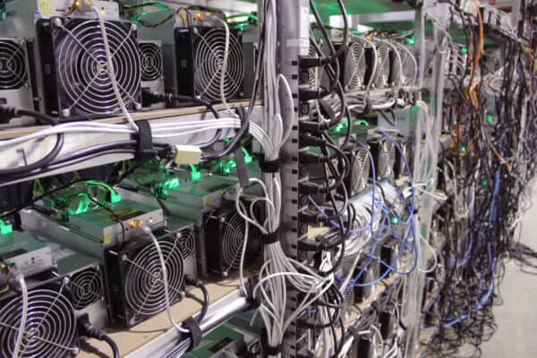 Bitcoin Mining: Chinesische Polizei konfisziert knapp 7.000 Mining-Geräte