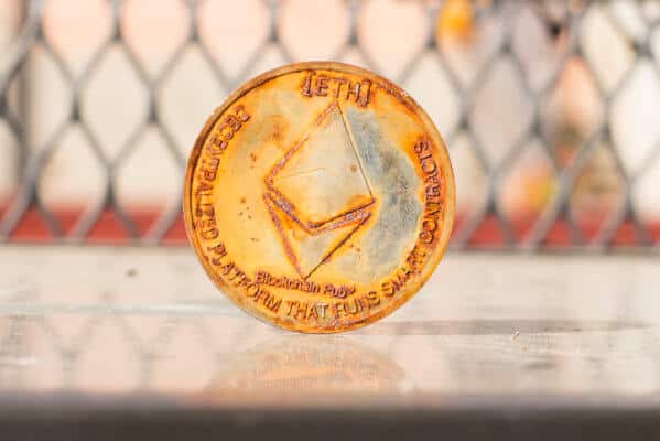 Kampf der Smart Contracts: Polkadot integriert Chainlink – Aus für Ethereum?