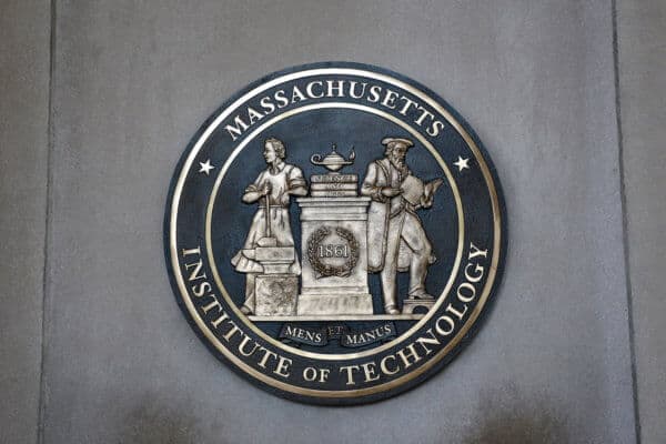 CBDC ohne Blockchain: Laufen Zentralbanken einem Hype hinterher?