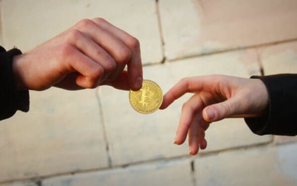 Regulierungs-ECHO: Frankreich definiert Bitcoins, während Belgien sie loswerden will