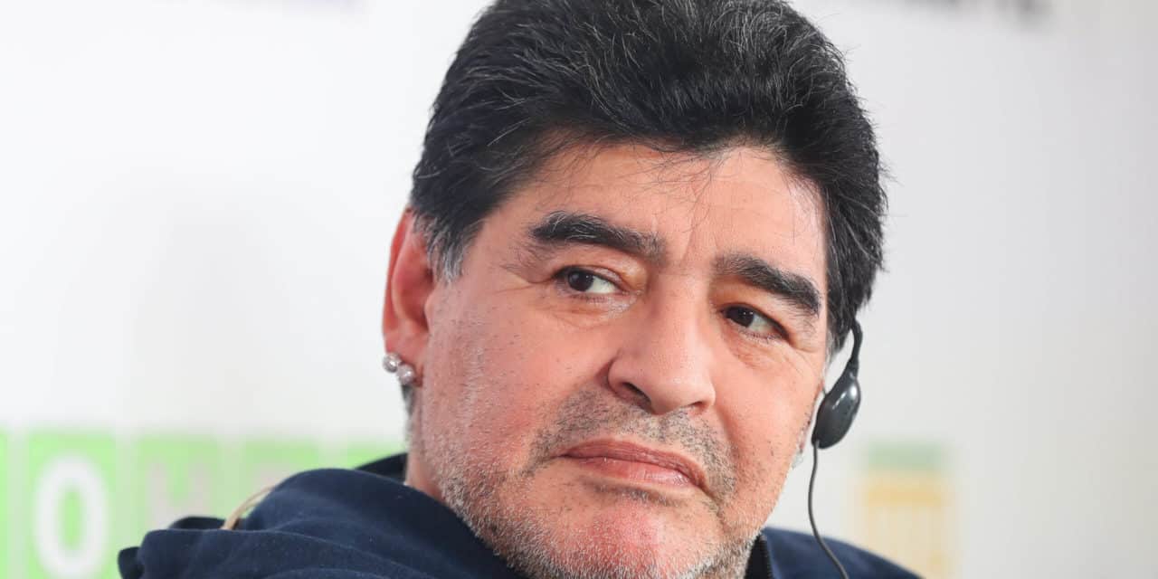 Kickt’s? Diego Maradona trainiert jetzt auf der Ethereum-Blockchain