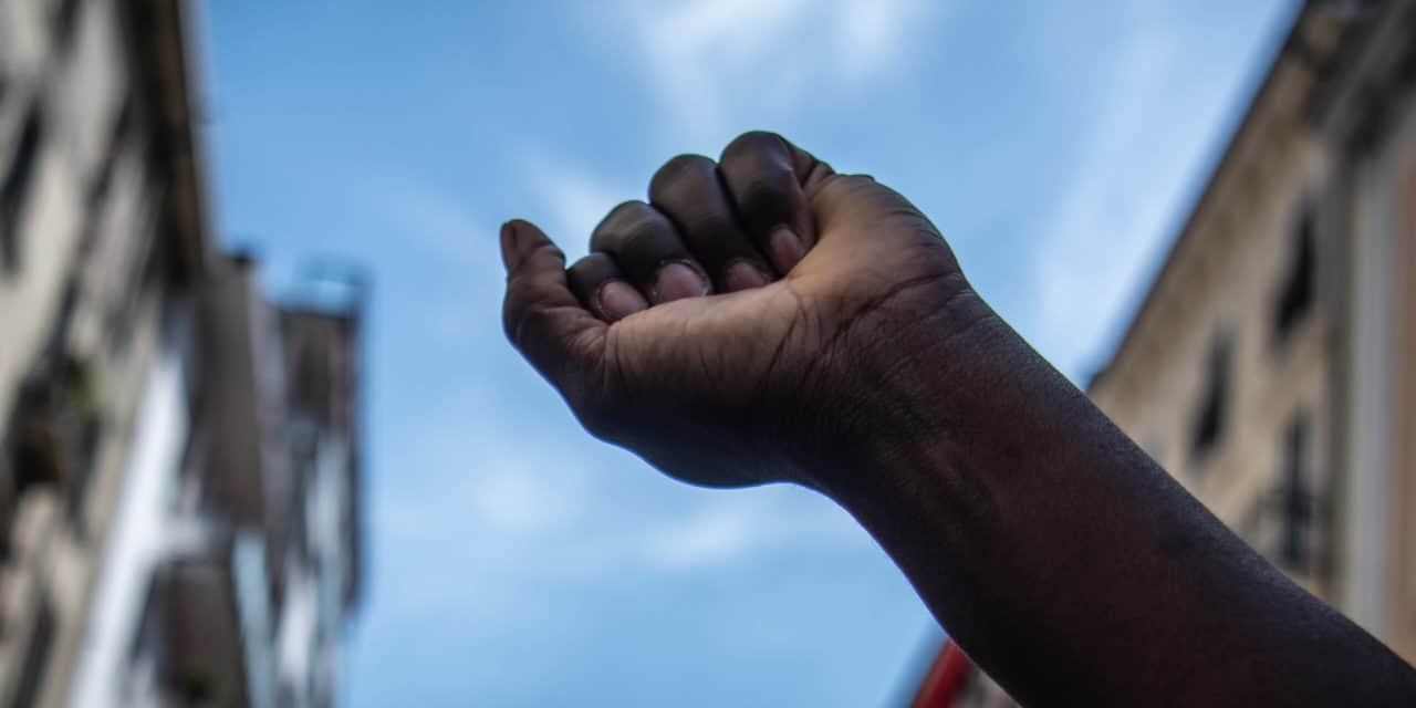 US-Proteste: Ripple bekennt Farbe im Fall George Floyd