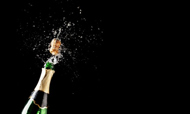 Kryptokompass ab sofort mit Bitcoin, Tether und Dash erhältlich