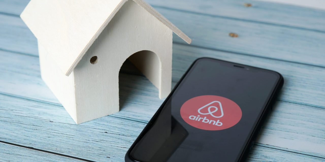 Vor Börsengang: Airbnb deutet Bitcoin-Integration an