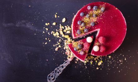 PancakeSwap (CAKE) bricht Rekorde und zieht an UniSwap (UNI) vorbei