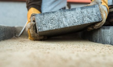 Bitcoin-Kurs bildet neuen Boden – Altcoins dämmen Wochenverluste ein