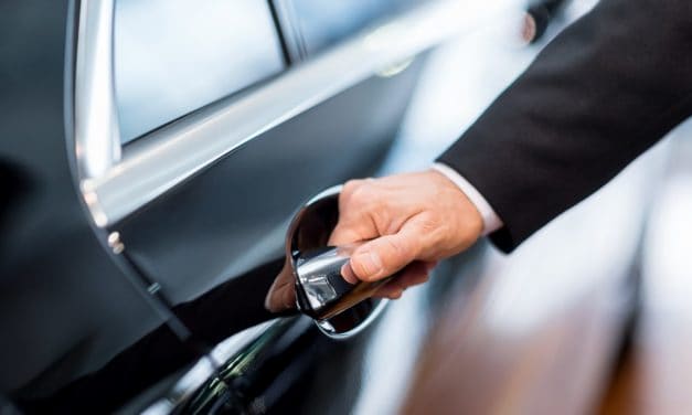 Porsche steigt ins NFT-Geschäft ein, geht Partnerschaft mit Fanzone ein