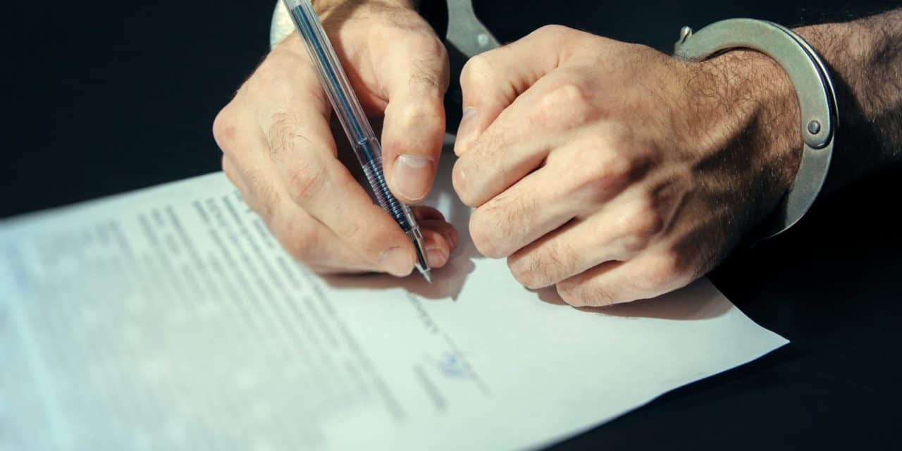 Ehemaliger BitConnect Promoter gesteht seine Schuld in Bitcoin-Diebstahl