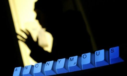 Anonymous veröffentlicht Kundendatenbank von Hoster rechtsextremer Sites