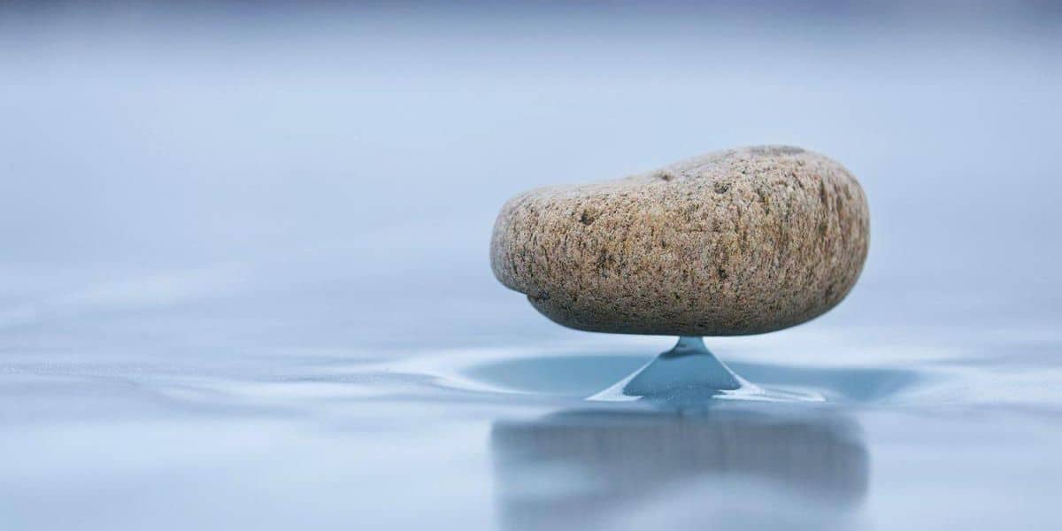 Forscher erklären, wie das Eis am Baikalsee Steine schweben lässt