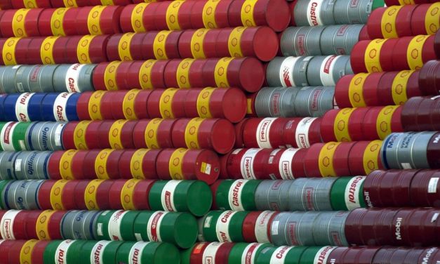 Kurssturz im Dax: Inflationsangst drückt Aktienkurse, Ölpreis Brent auf Dreijahreshoch