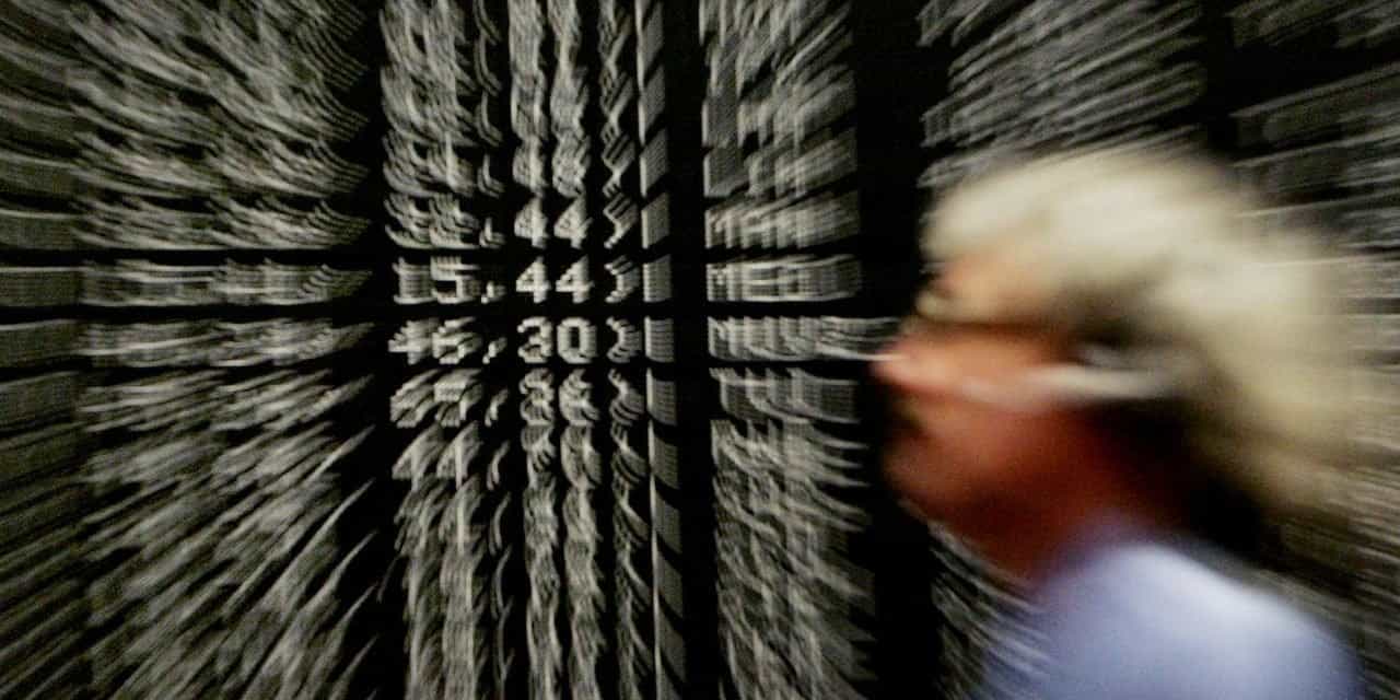 Börse: Dax dreht ins Minus, Knaus Tabbert mit Kursrutsch