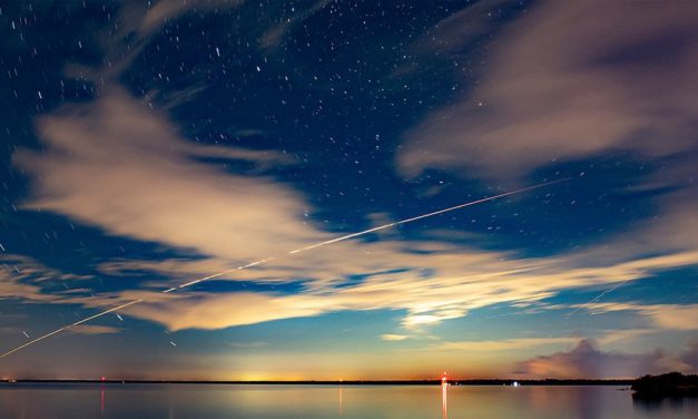 SpaceX-Frachtraumschiff landet erfolgreich vor der Küste Floridas