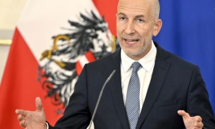 Arbeitslose: Für Kocher Einschränkung beim Zuverdienst vorstellbar