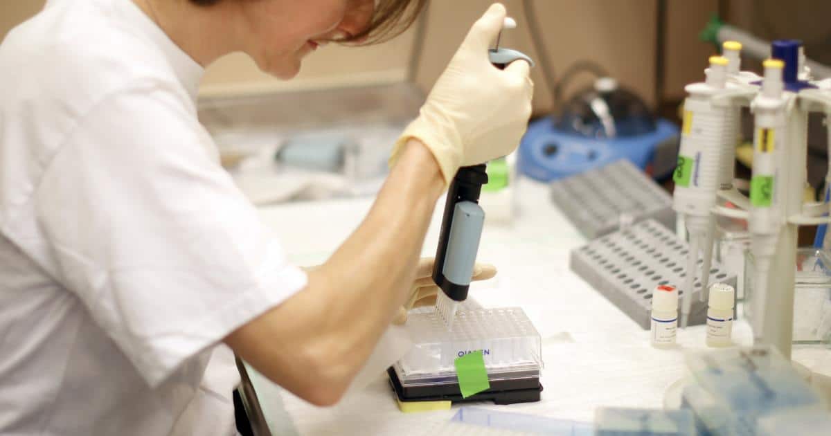 Krebs: Verstecke Zellen in Haut verursachen neue Entzündungen