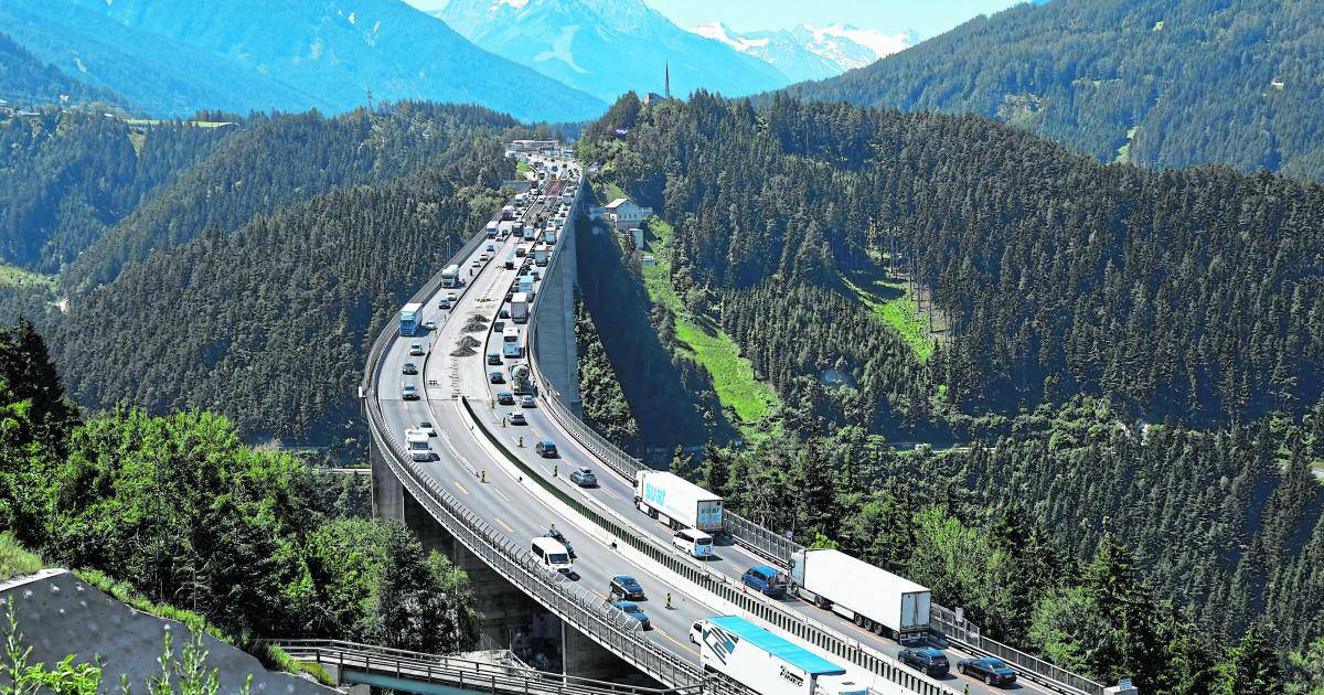 Tirol prüft Verschärfung der Lkw-Fahrverbote