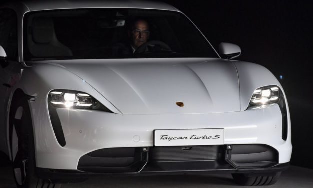 Porsche: Elektrischer Taycan schlägt beim Absatz erstmals den 911er