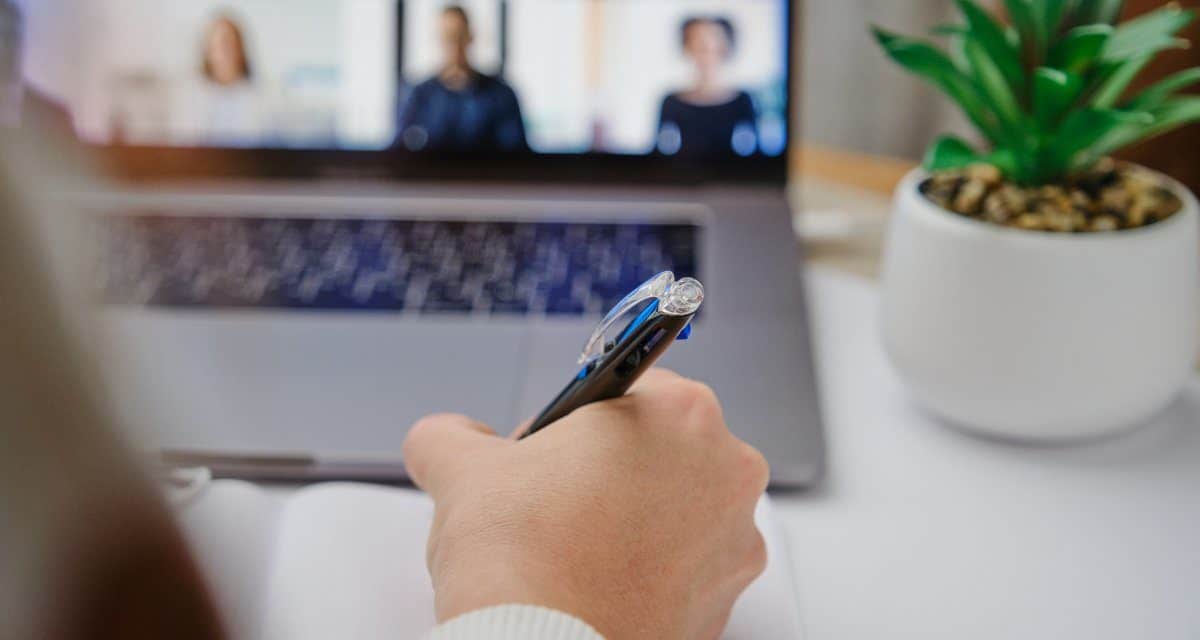 Arbeitswelt: Trend geht zu Hybrid Work