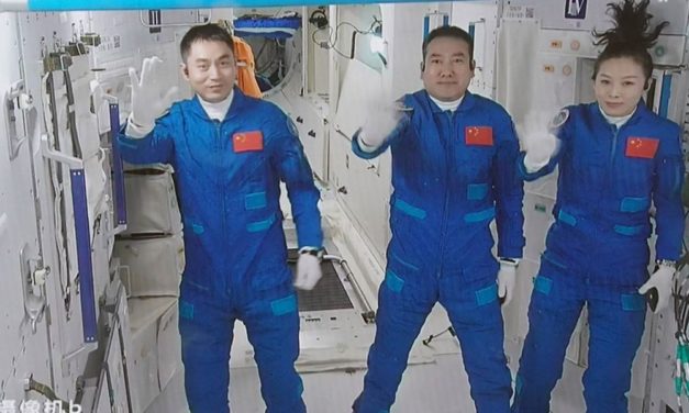 Taikonauten starteten bislang längsten Aufenthalt auf chinesischer Raumstation