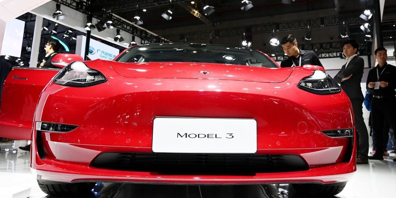 Tesla: US-Elektrobauer mit Rekordumsatz und Milliardengewinn im dritten Quartal