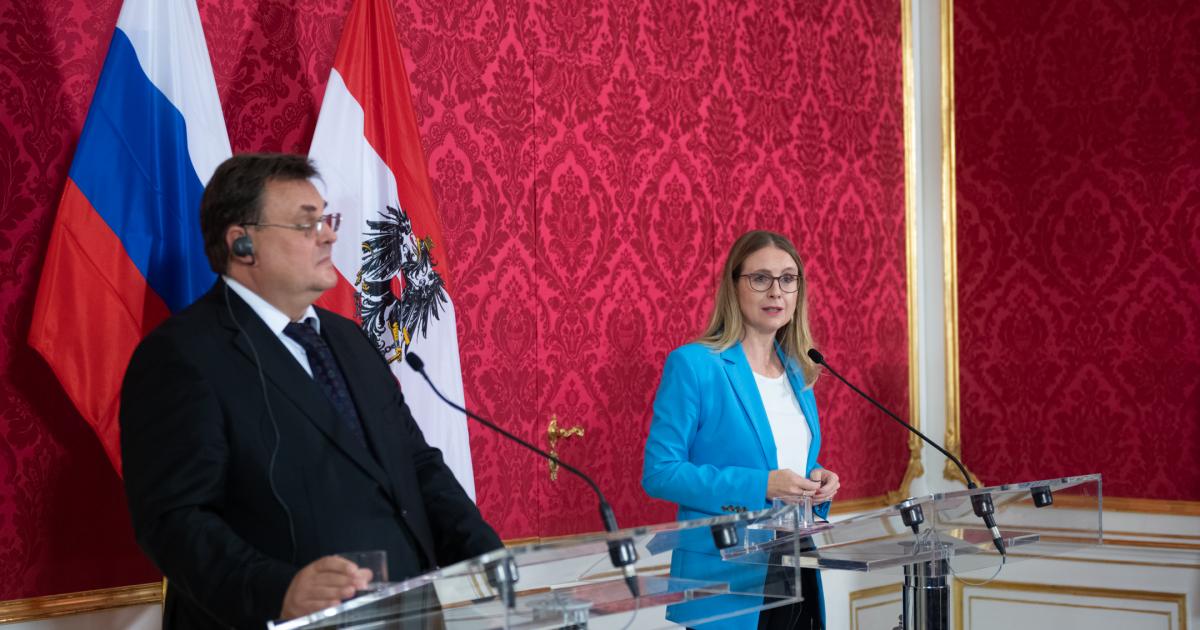 Österreichisch-Russische Kooperation bei Metall und Zoo