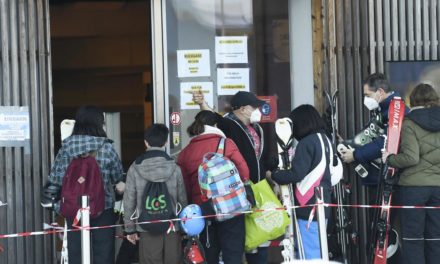 Sportartikelhandel: Volle Lager und trotzdem zu wenige Ski am Markt