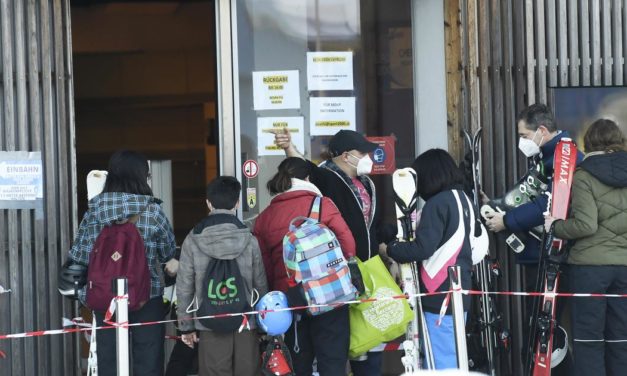 Sportartikelhandel: Volle Lager und trotzdem zu wenige Ski am Markt
