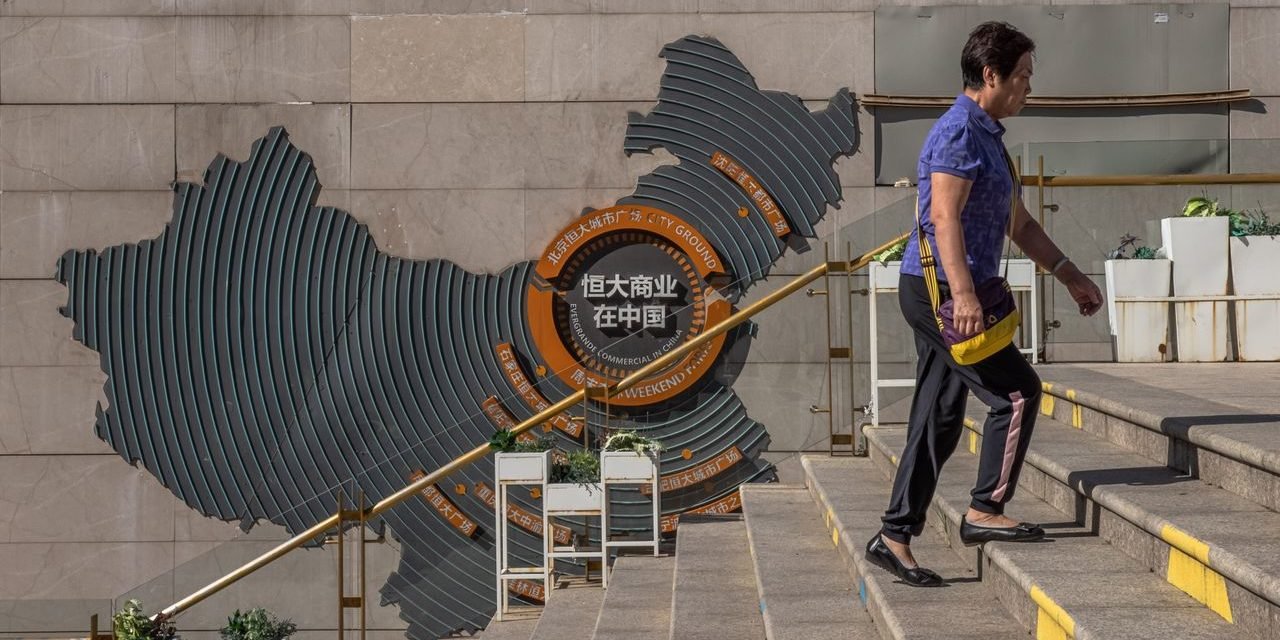 Börse: Dax nahe Rekordhoch, Evergrande zahlt fällige Anleihezahlung