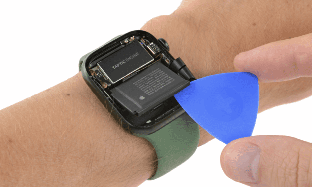Apple Watch 7 zerlegt: Neuerungen bei Display und Akku, Diagnoseport gestrichen