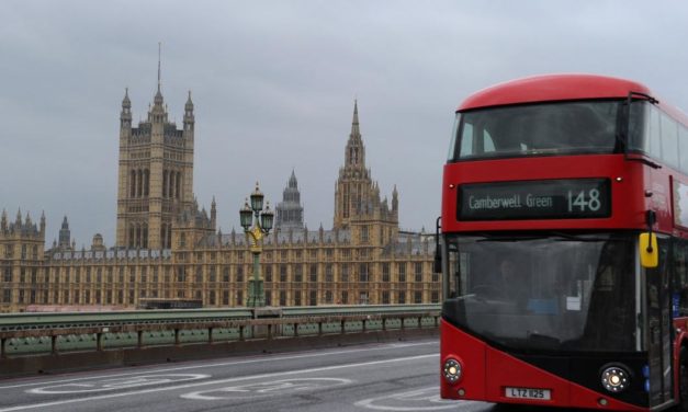 Mehr Lohn als Lkw-Fahrer: In Großbritannien fehlen 4.000 Busfahrer