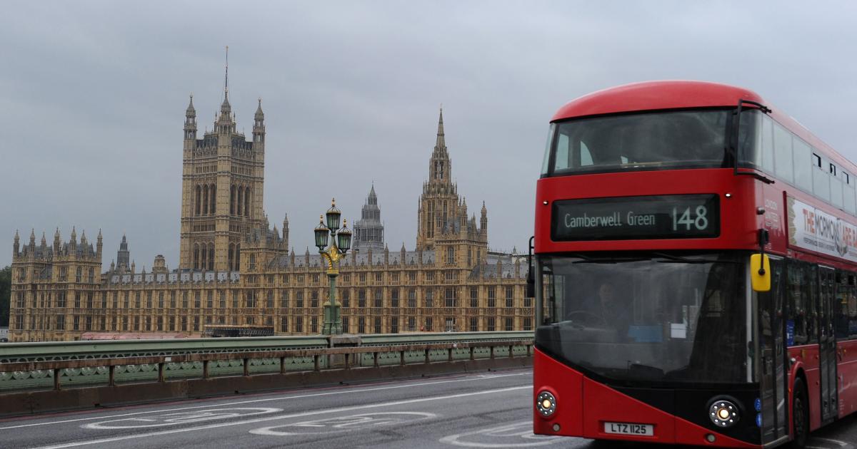 Mehr Lohn als Lkw-Fahrer: In Großbritannien fehlen 4.000 Busfahrer