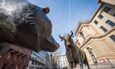 Börse: Dax im Minus, Puma gefragt, Bitcoin fällt unter 60.000 Dollar