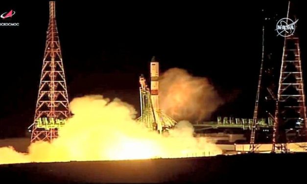 Lebensmittel, Treibstoff und Weihnachtsgeschenke auf dem Weg zur Raumstation