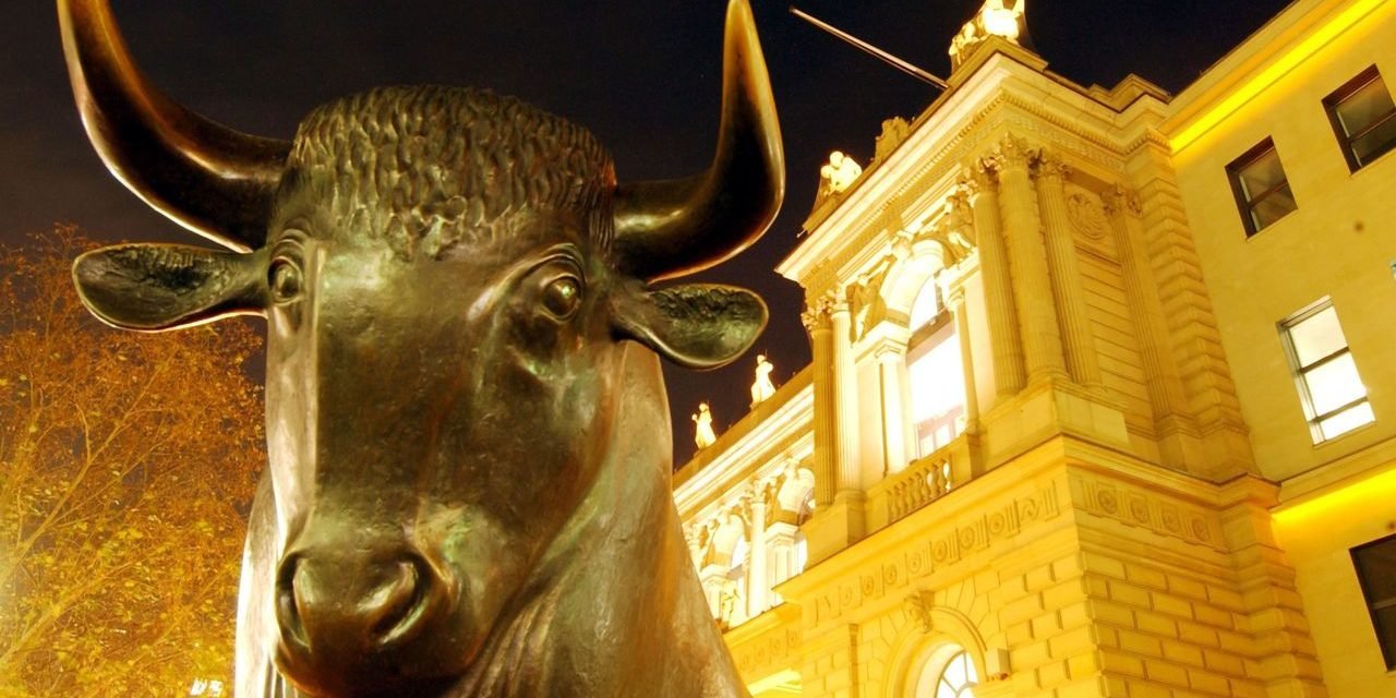 Dax nach Fed-Aussagen mit Kursrally auf Rekordhoch: Aktien im Plus