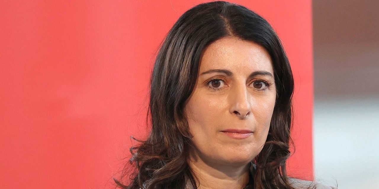 Volkswagen AG Mitarbeiterversammlung in Wolfsburg: Was Daniela Cavallo Herbert Diess vorwirft – Redeauszüge