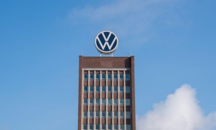 Klimaklage gegen Europas größten Autobauer Volkswagen