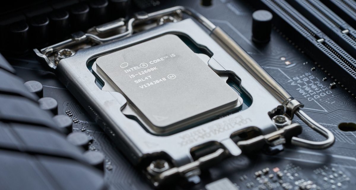 Intel Core i-12000: Prozessoren und Mainboards verfügbar, DDR5-RAM nicht
