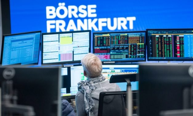 Börse: Dax auf Rekordhoch, Bitcoin mit Kursrutsch