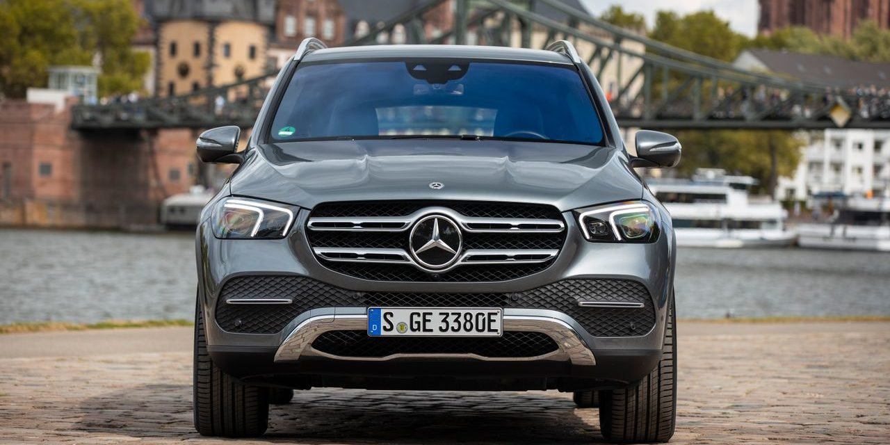 Daimler und BMW: Wie die Autohersteller bei ihren CO2-Zielen Schlupflöcher nutzen