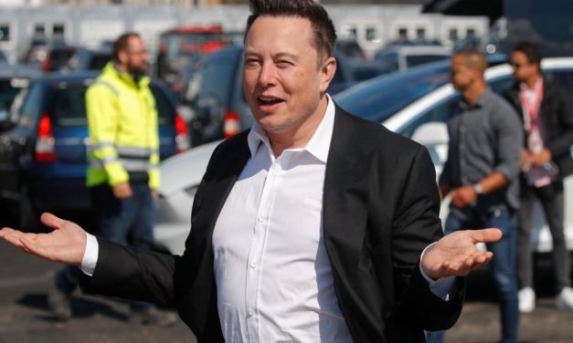 Tesla Aktie mit Kursrutsch nach Tweet: Elon Musk muss Aktien verkaufen, um Steuern zu bezahlen
