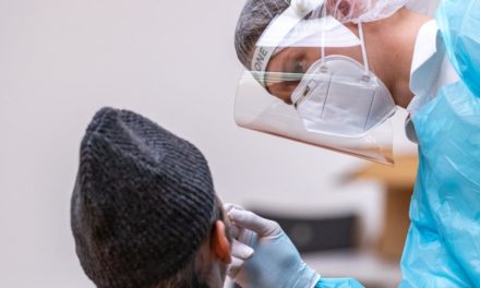 Hohe Infektionszahlen: Jetzt sollten alle PCR testen – auch die Geimpften